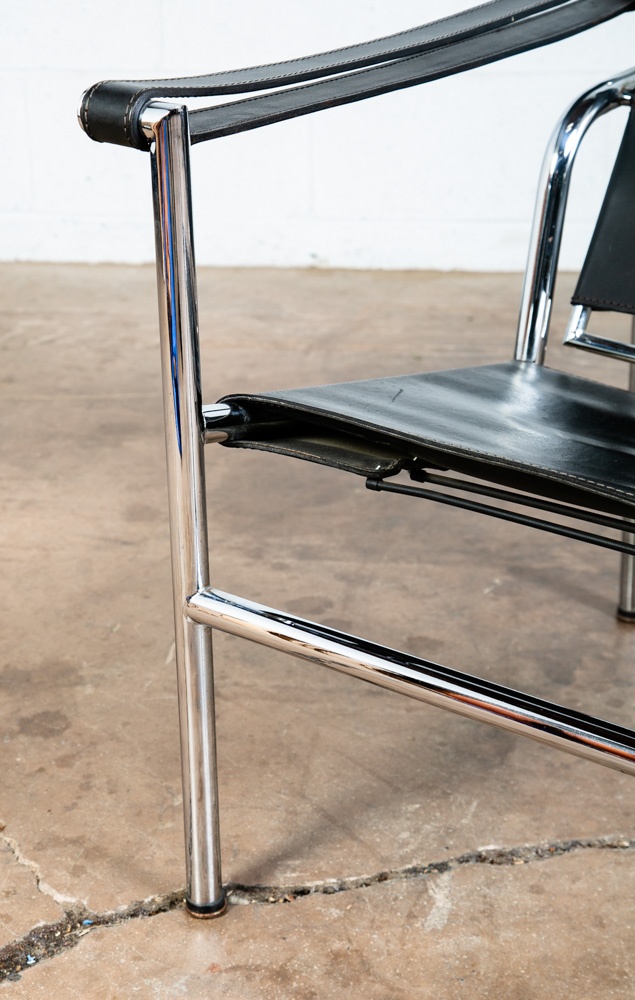 Mid Century Modern Lounge Chairs La Corbusier LC1 Black Leather Alivar Italy NM - Image 5