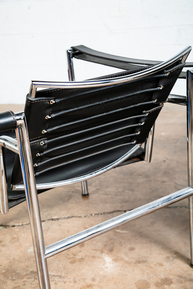 Mid Century Modern Lounge Chairs La Corbusier LC1 Black Leather Alivar Italy NM - Image 12