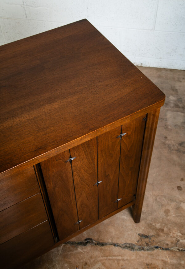 Mid Century Modern Credenza Cabinet Broyhill Saga Wide 3 Drawer Walnut Solid Mcm - Image 9