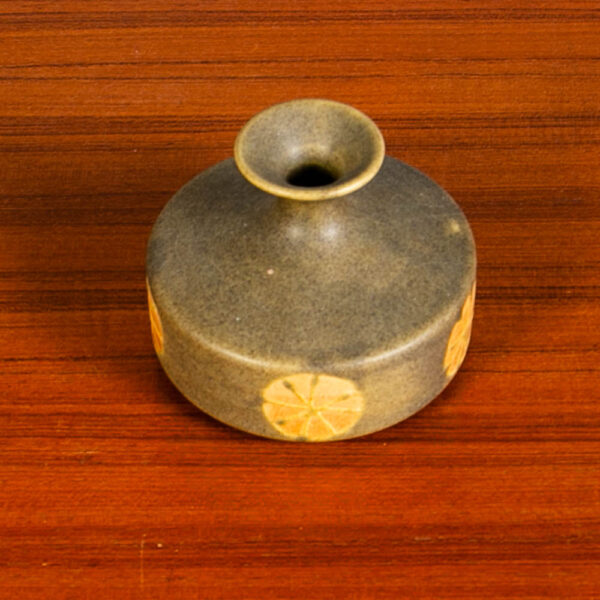 Mid Century Modern Ceramic Vase Sculpture Green Yellow Beige Flowers Studio Art - Image 2