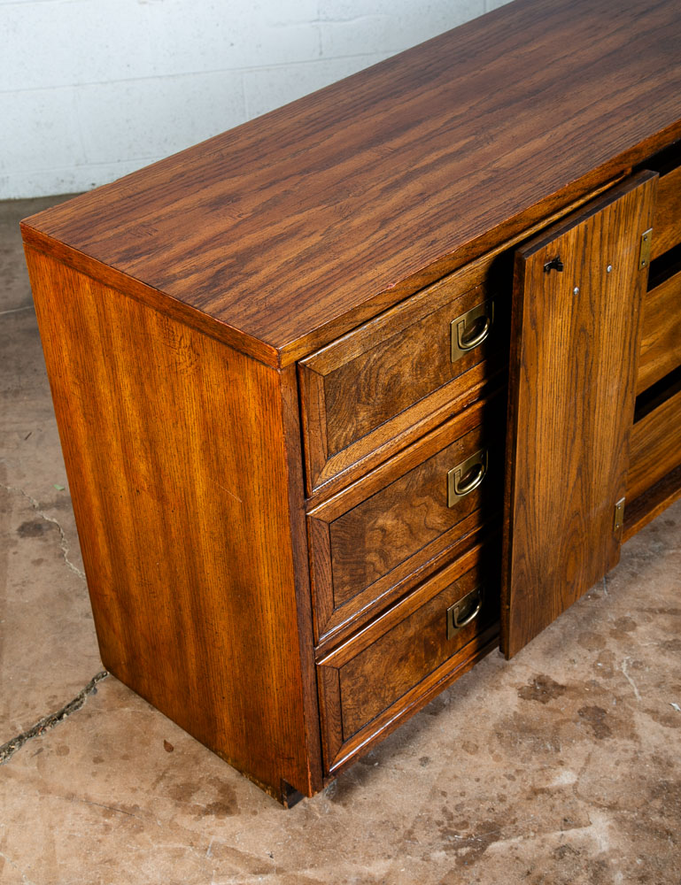 Mid Century Modern Credenza Dresser Drexel 9 Drawer Brass American Martinsville - Image 6