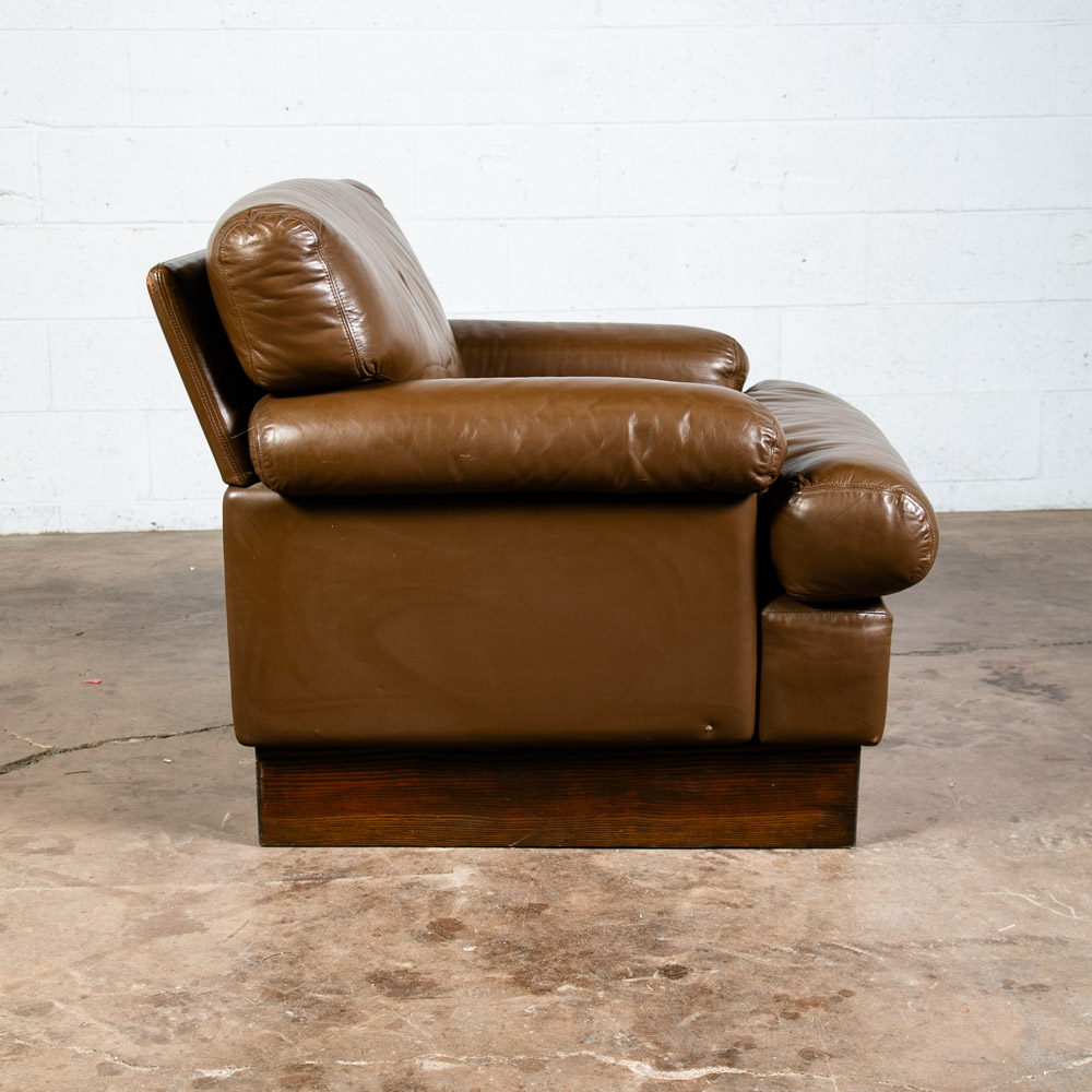 Mid Century Modern Lounge Chair Brown Leather 70s 80s Platform Vintage Armchair - Image 4