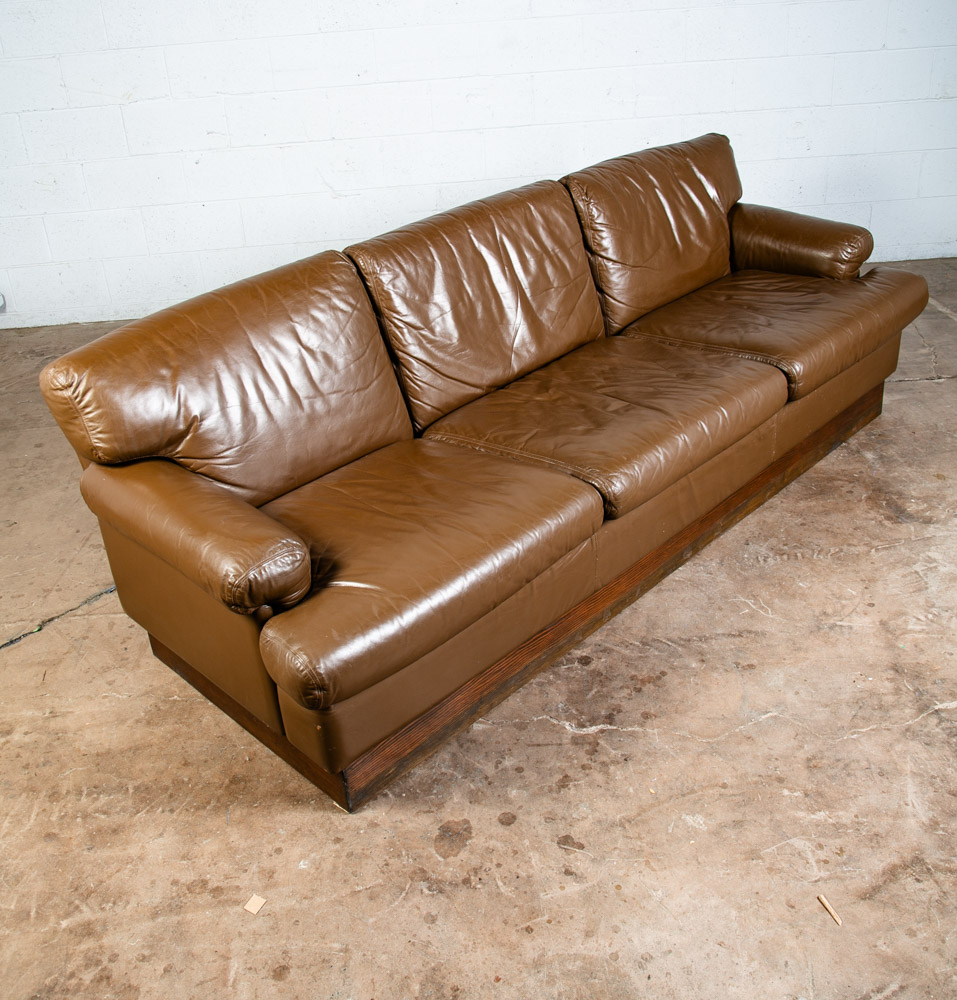 Mid Century Modern Sofa Couch Brown Leather 70s 80s Platform Vintage Arms Plush - Image 4