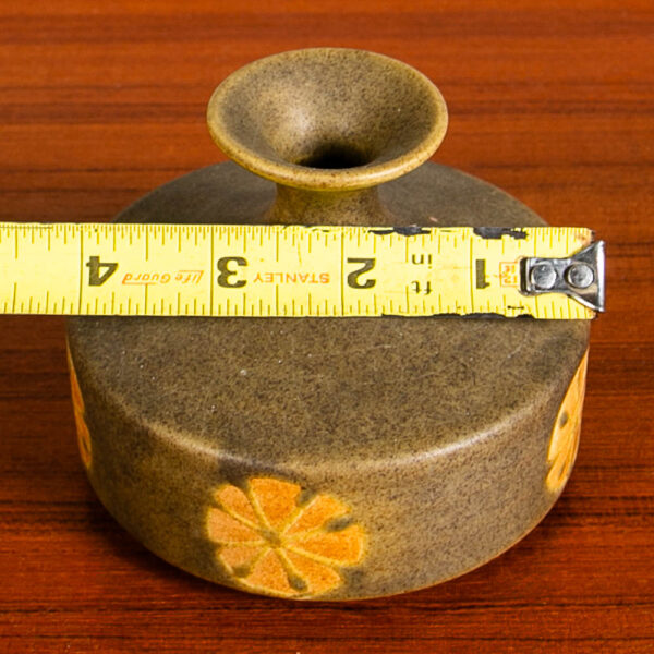 Mid Century Modern Ceramic Vase Sculpture Green Yellow Beige Flowers Studio Art - Image 7