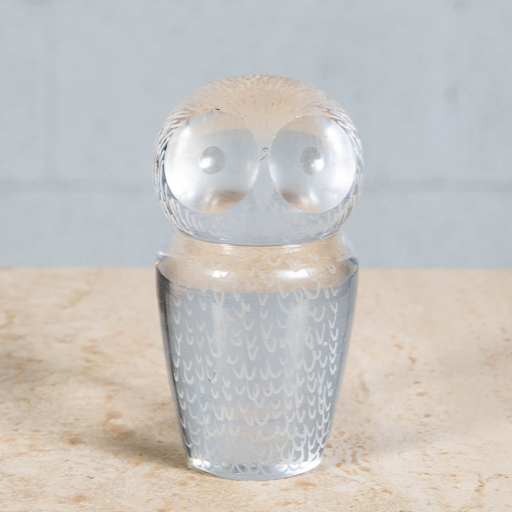 Mid Century Modern Two Swedish Kosta Boda Crystal Owls Clear Glass Set of Two - Image 2