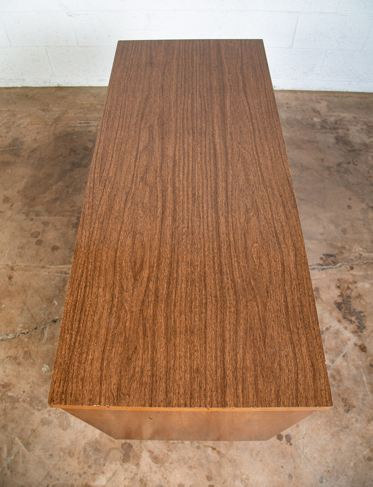 Mid Century Modern Desk Walnut Office Vintage 4 Drawers Executive Compact Mcm - Image 5