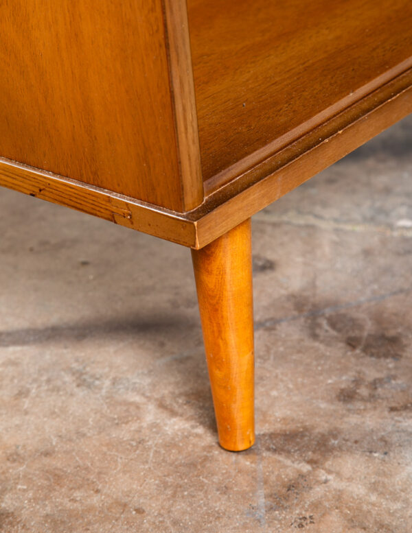 Mid Century Modern Nightstand End Side Table Broyhill Walnut Drawer Vintage Mint - Image 8