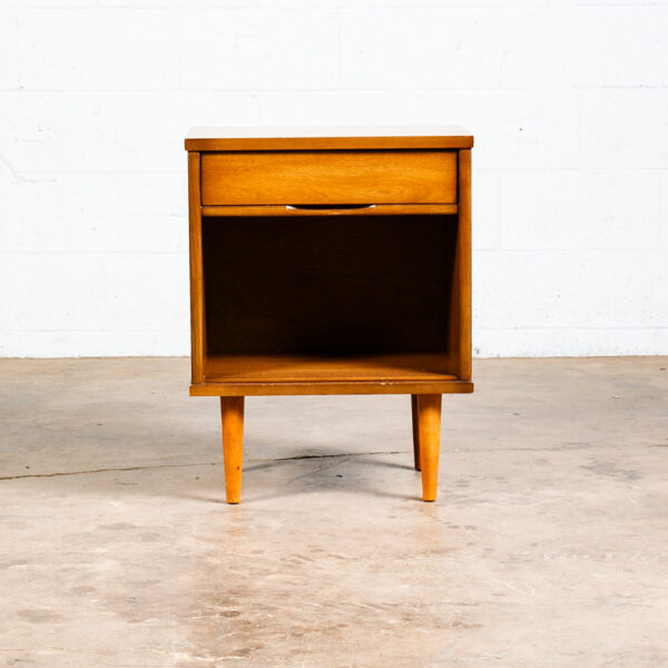 Mid Century Modern Nightstand End Side Table Broyhill Walnut Drawer Vintage Mint - Image 2