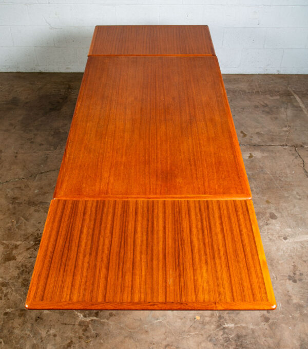 Mid Century Danish Modern Dining Table Denmark Teak Wood Extension Draw Leaf NM - Image 4