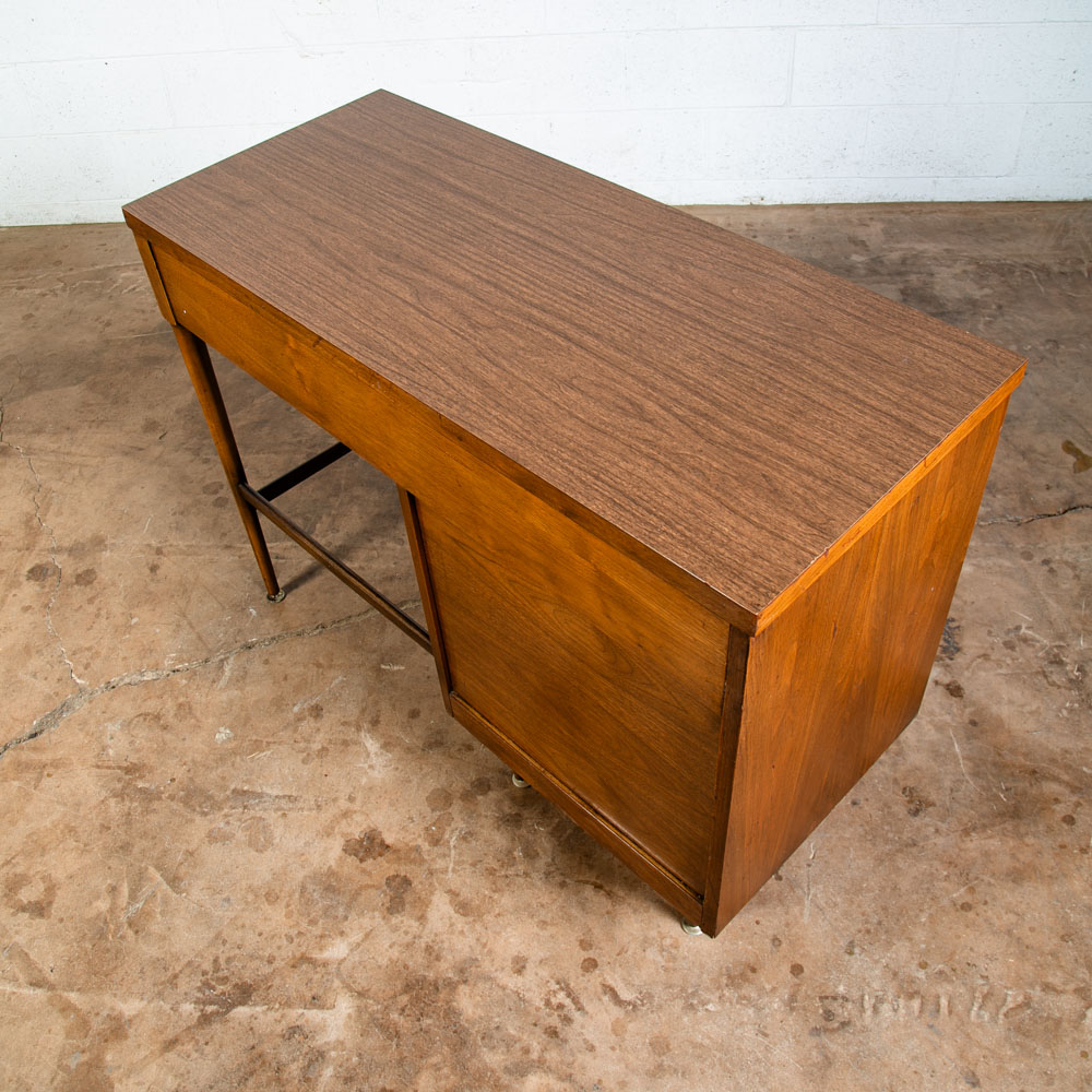Mid Century Modern Desk Walnut Office Vintage 4 Drawers Executive Compact Mcm - Image 9