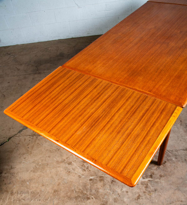 Mid Century Danish Modern Dining Table Denmark Teak Wood Extension Draw Leaf NM - Image 8