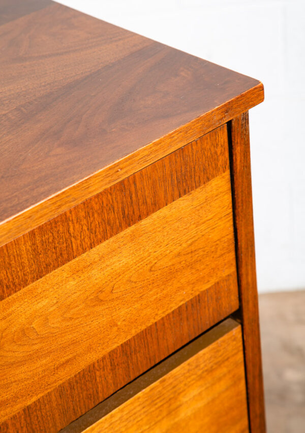 Mid Century Modern Highboy Dresser Walnut Bassett furniture 4 Drawer Chest Mcm - Image 8