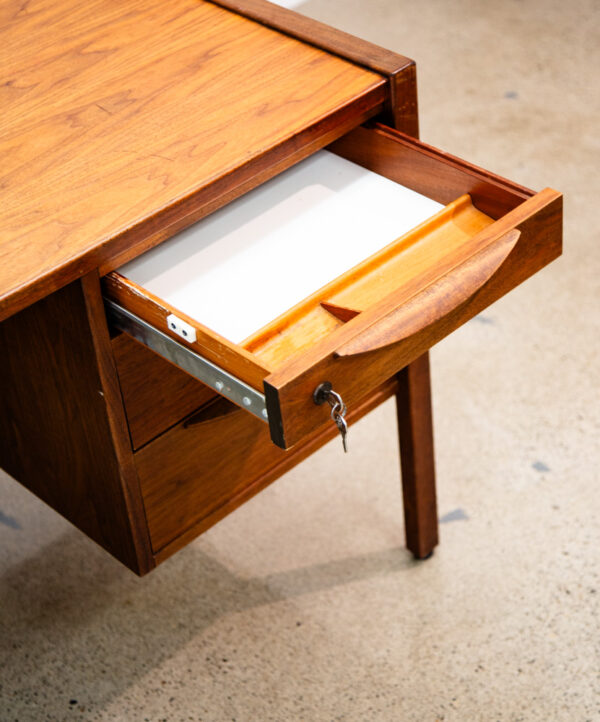 Mid Century Modern Desk Executive Jens Risom Walnut Leather Large Mcm Floating - Image 11