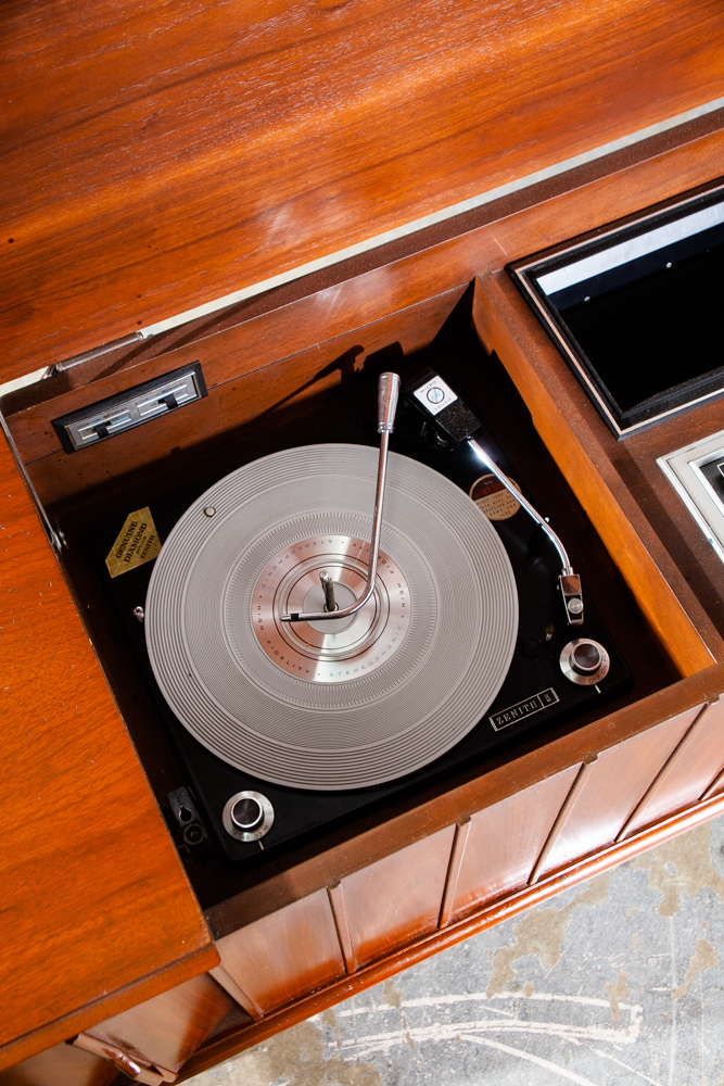 Mid Century Modern Credenza Stereo Console Record Player Zenith Hifi Radio Wood - Image 9