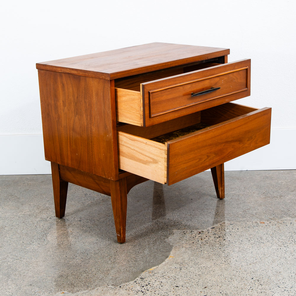 Mid Century Modern Nightstand End Side Table Two Drawers Dixie Shelf Vintage Mcm - Image 4