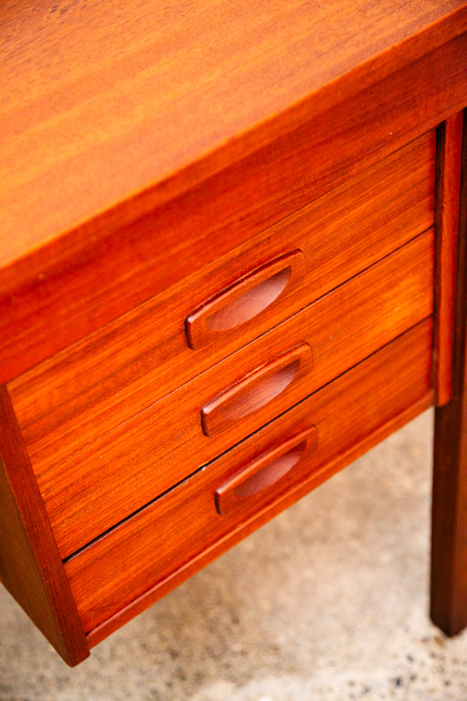 Mid Century Danish Modern Desk Executive Teak 3 Drawer Cabinet Danish Floating - Image 8