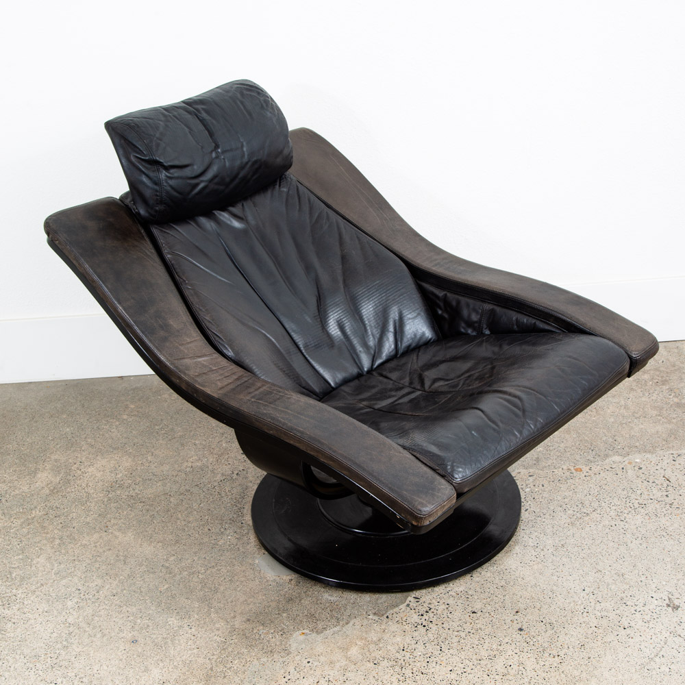 Mid Century Danish Modern Lounge Chair Black Swivel Sweden Nelo Swivel Space Age - Reserved for Erik - Image 3