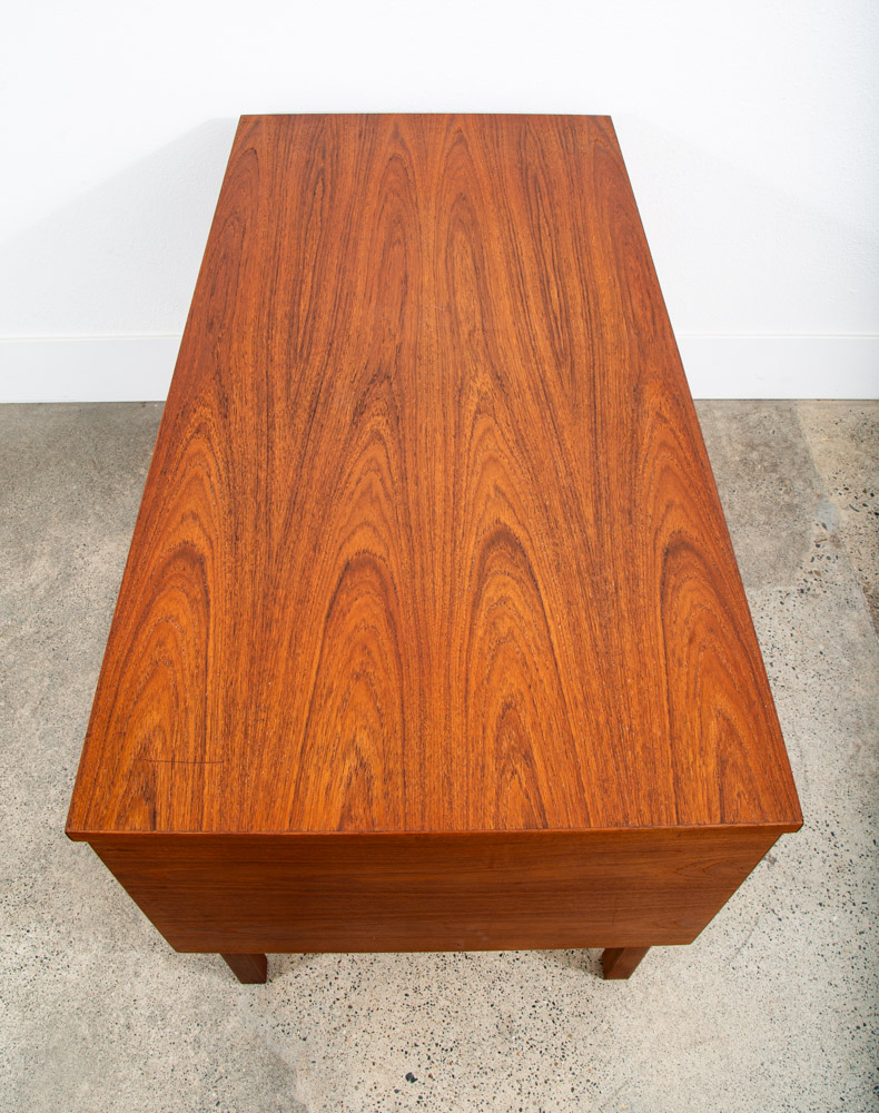 Mid Century Danish Modern Desk Executive Floating Teak Book Shelf Denmark Bar VG - Image 4