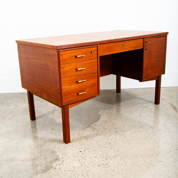 Mid Century Danish Modern Desk Executive Floating Teak Book Shelf Denmark Bar VG