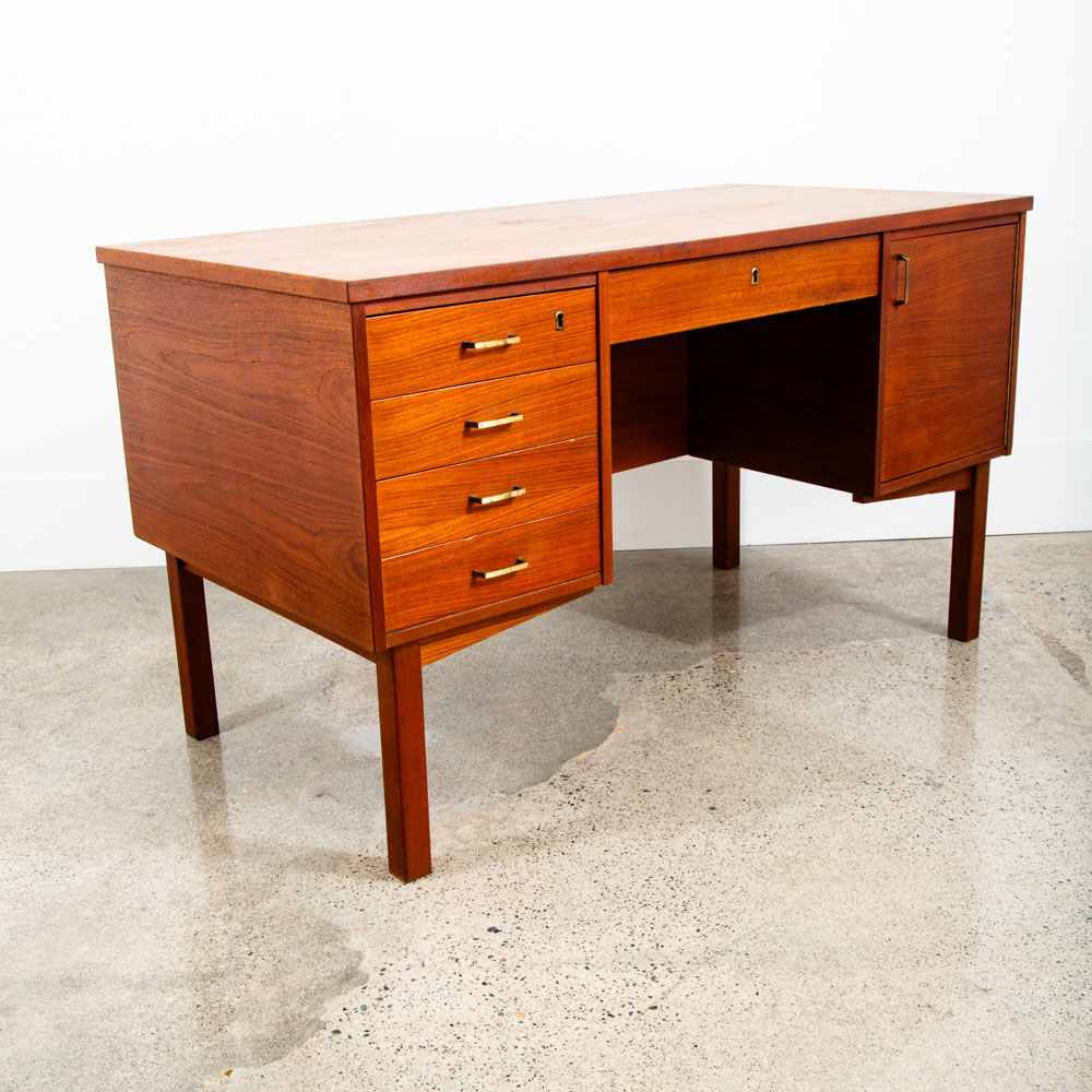 Mid Century Danish Modern Desk Executive Floating Teak Book Shelf Denmark Bar VG