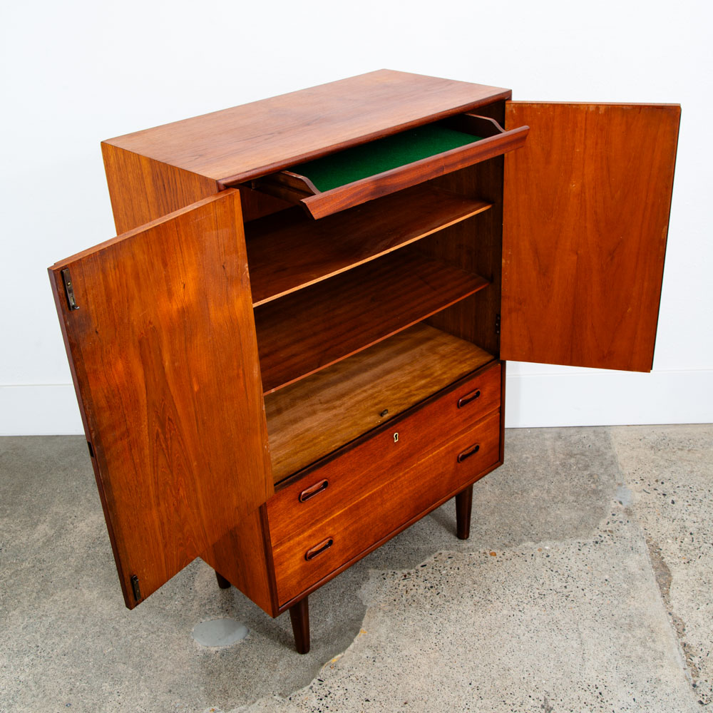 Mid Century Danish Modern Hutch Cabinet Solid Teak Doors Denmark Compact Vintage - Image 4