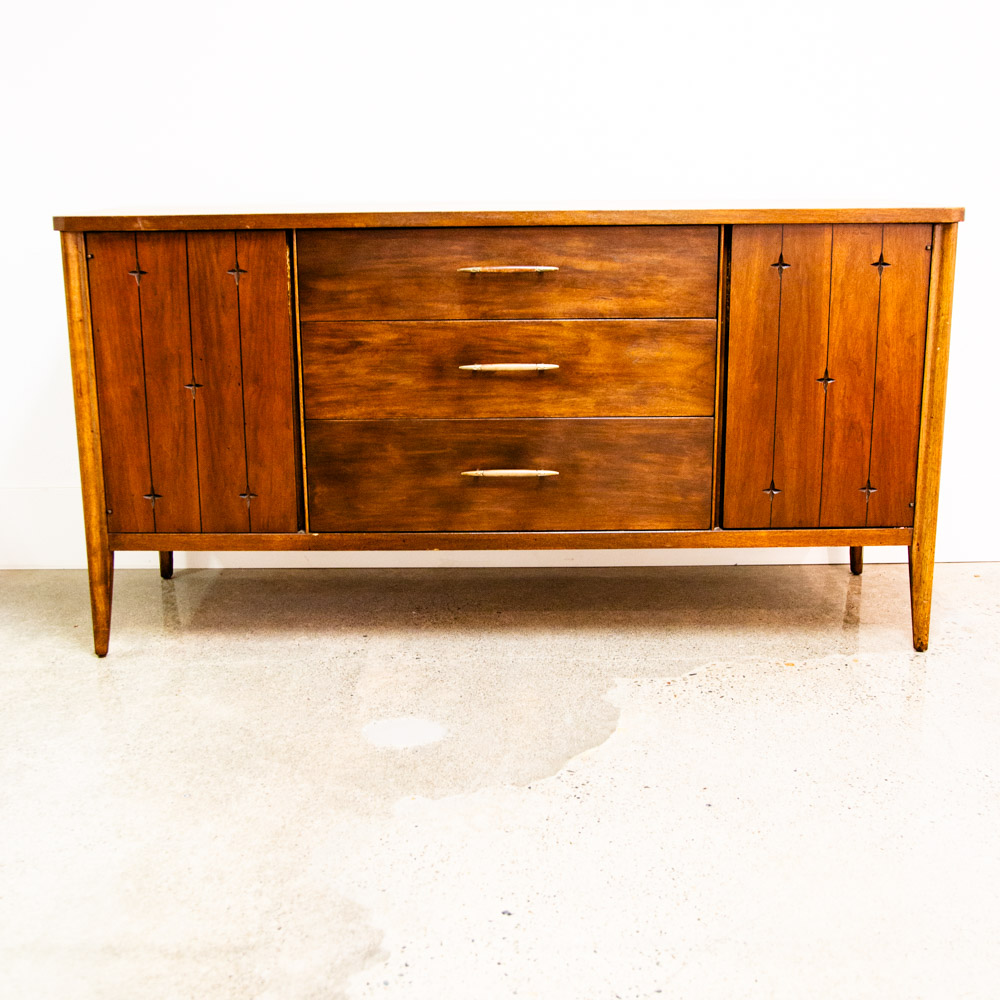 Mid Century Modern Credenza Cabinet Broyhill Saga Wide 3 Drawer Walnut Solid Mcm - Image 2