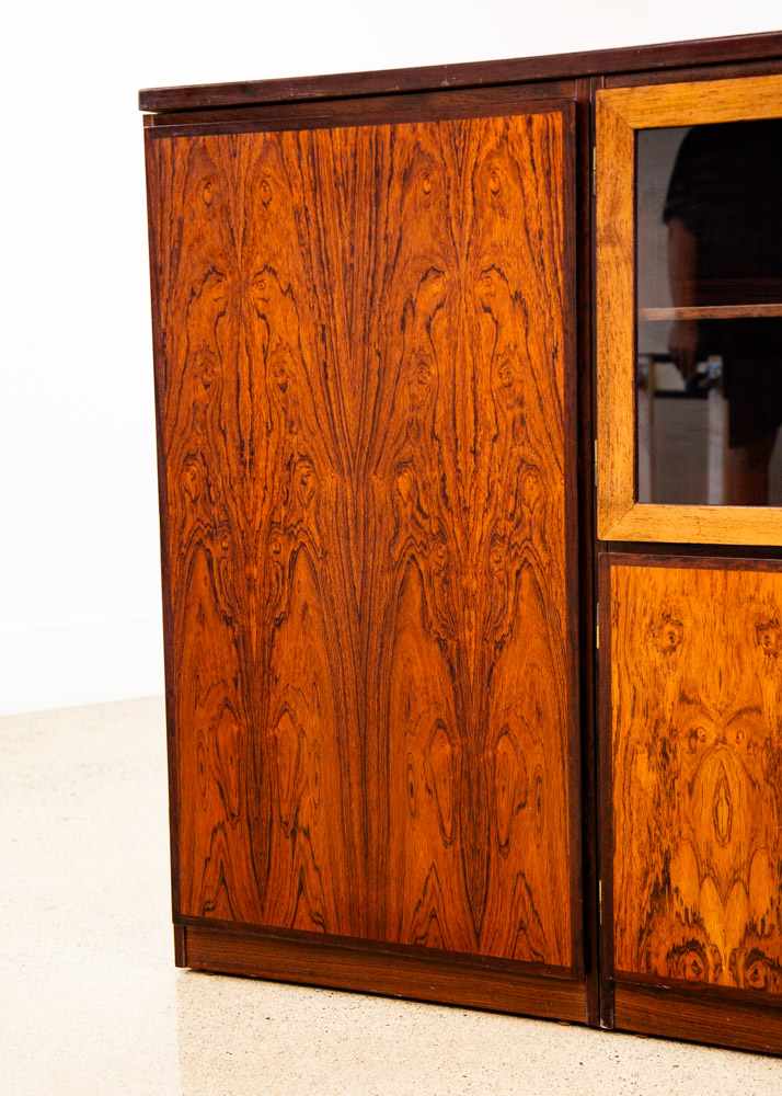 Mid Century Danish Modern Credenza Hutch Cabinet Glass Display Rosewood Modular - Image 9