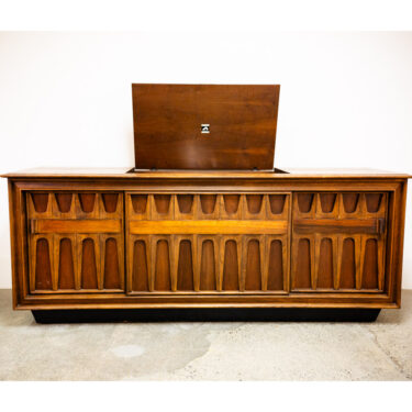 Mid Century Modern Stereo Console Record Player RCA Victor Radio Credenza Hifi M