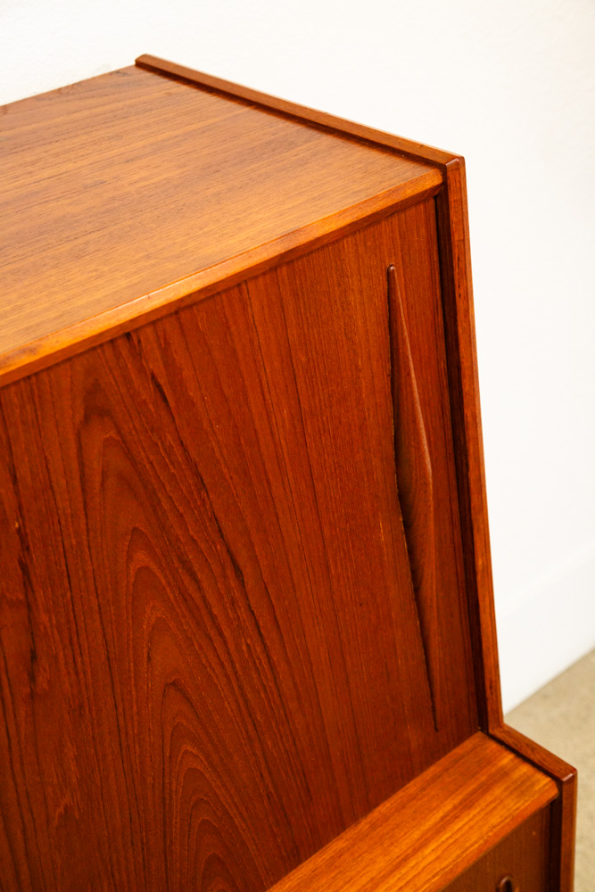 Mid Century Danish Modern Credenza Highboard Teak Sliding Doors Bar Mobler Mcm - Image 10