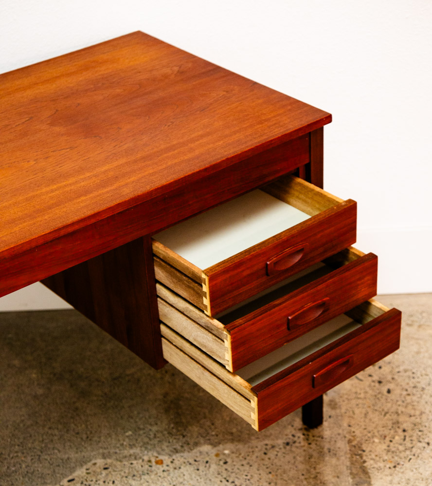 Mid Century Danish Modern Desk Executive Teak 3 Drawer Cabinet Danish Floating - Image 9