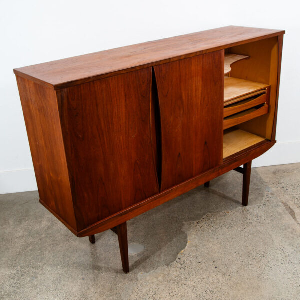 Mid Century Danish Modern Credenza Sideboard Denmark Bar Drawers Denmark Teak VG - Image 7