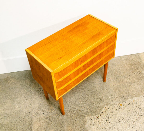 Mid Century Danish Modern Chest Drawers Dresser 3 drawer Oak Wood Denmark Blonde - Image 6