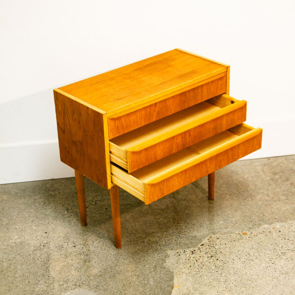 Mid Century Danish Modern Chest Drawers Dresser 3 drawer Oak Wood Denmark Blonde - Image 8