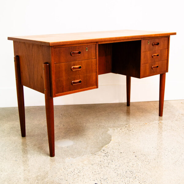Mid Century Danish Modern Desk Executive Teak 6 Drawer Bookshelf Floating Lock