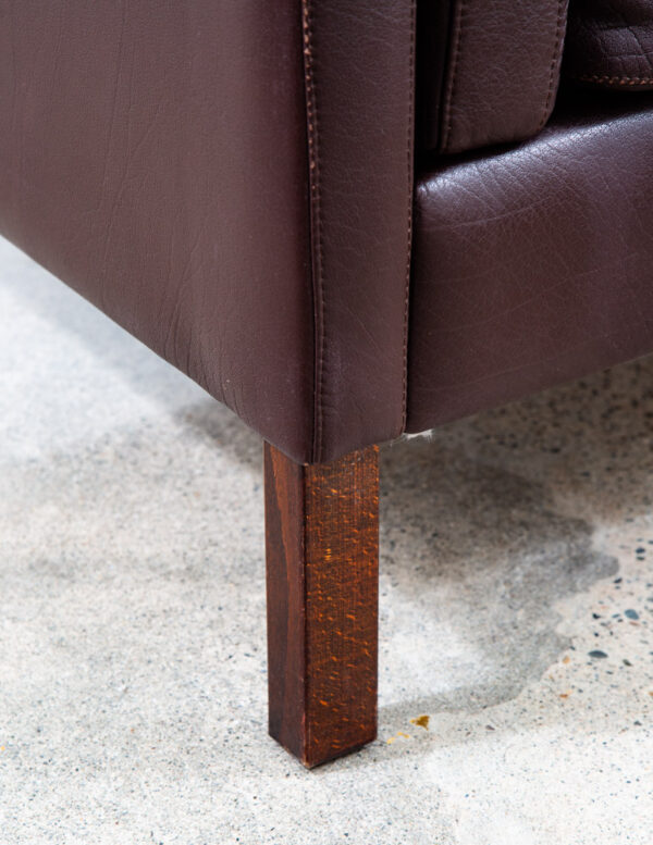 Mid Century Danish Modern Sofa Couch Leather 3 Seater Burgundy Brown Wood Legs - Image 6