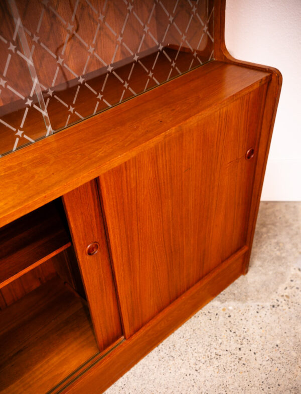 Mid Century Danish Modern Credenza Bookshelf Cabinet Teak Shelves Glass Doors NM - Image 7