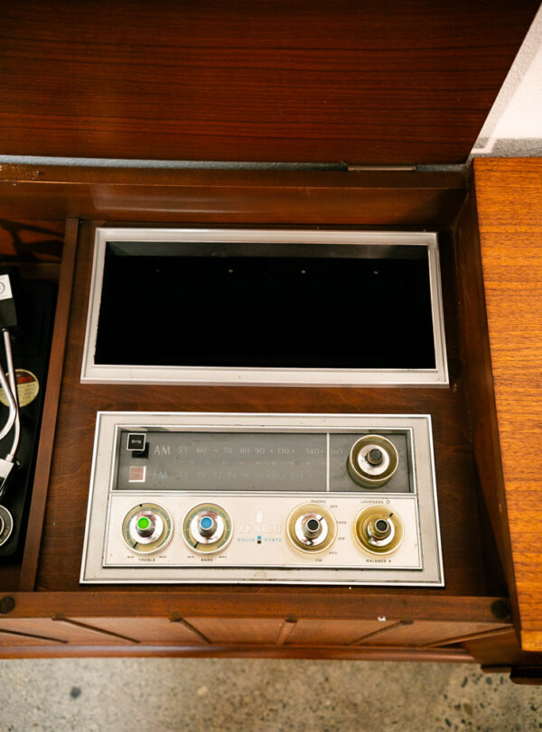 Mid Century Modern Credenza Stereo Console Record Player Zenith