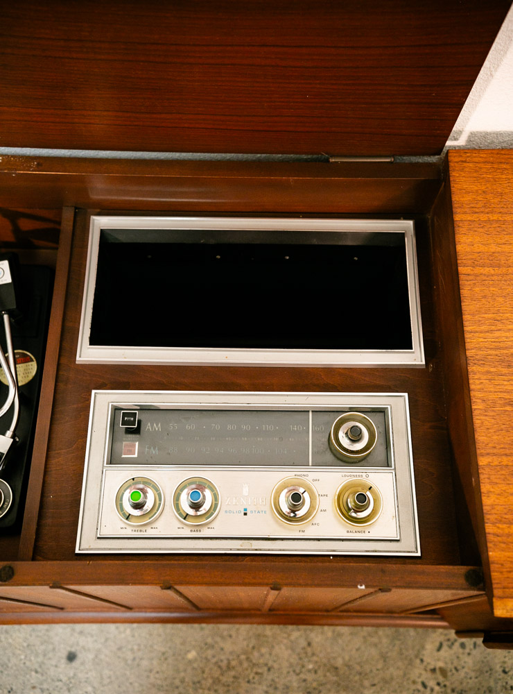 Mid Century Modern Credenza Stereo Console Record Player Zenith Hifi Radio Wood - Image 8