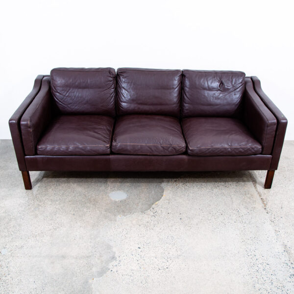 Mid Century Danish Modern Sofa Couch Leather 3 Seater Burgundy Brown Wood Legs - Image 2