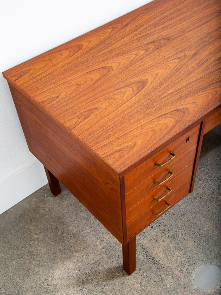 Mid Century Danish Modern Desk Executive Floating Teak Book Shelf Denmark Bar VG - Image 7