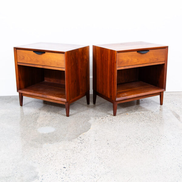 Mid Century Modern Nightstands End Side Tables Dillingham Esprit Walnut Drawer
