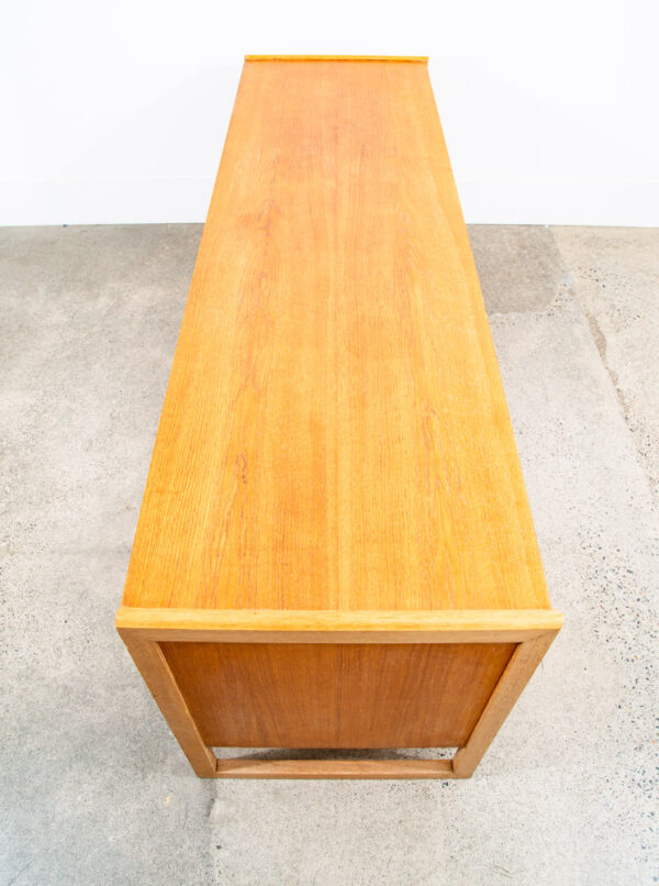 Mid Century Danish Modern Credenza Sideboard Solid Oak Leather Sliding Doors Mcm - Image 2