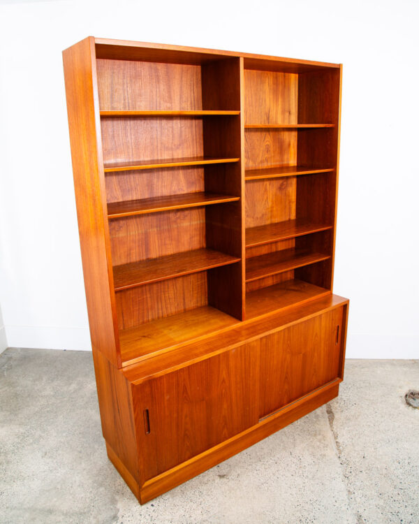 Mid Century Danish Modern Credenza Bookshelf Cabinet Teak Shelves Poul Hundevad - Image 12