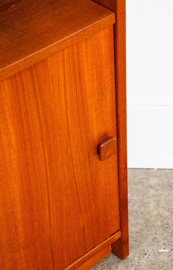 Mid Century Danish Modern Credenza Bookshelf Cabinet Teak Shelves Sliding Doors - Image 8