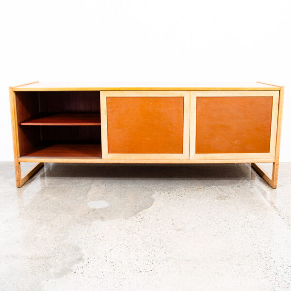 Mid Century Danish Modern Credenza Sideboard Solid Oak Leather Sliding Doors Mcm - Image 6