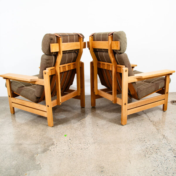 Mid Century Danish Modern Lounge Chairs Pair Oak White Aksel Dalh KP Mobler NM - Image 4