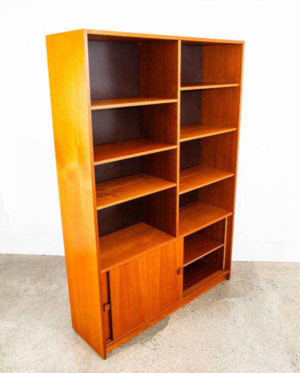 Mid Century Danish Modern Credenza Bookshelf Cabinet Teak Shelves Sliding Doors - Image 4