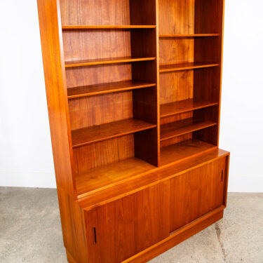 Mid Century Danish Modern Credenza Bookshelf Cabinet Teak Shelves Poul Hundevad