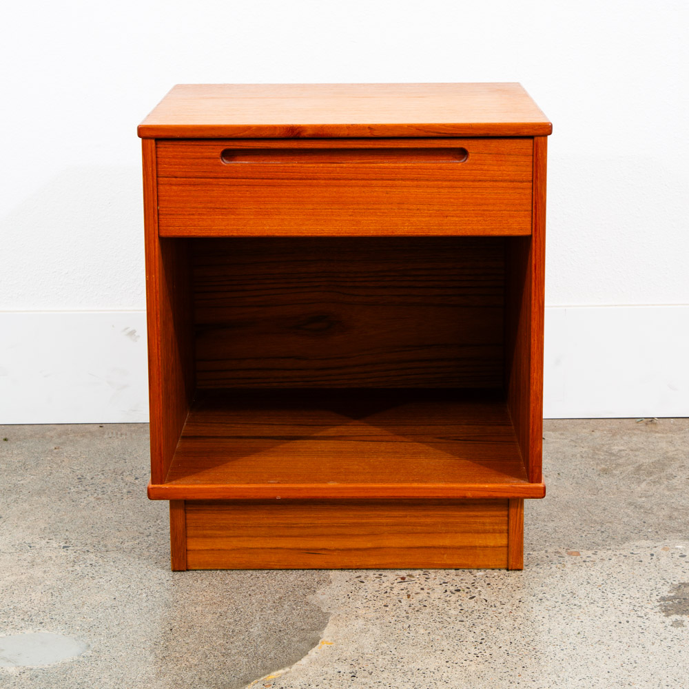 Mid Century Danish Modern Nightstand Table Side End Torring Denmark Vintage Mcm - Image 2