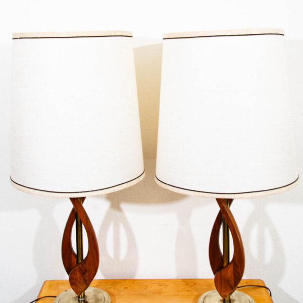 Mid Century Modern Lamp Set Table Light lighting Walnut American Design Pearsall - Image 4